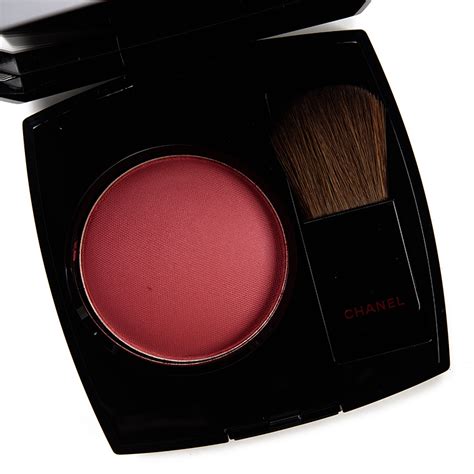 chanel rouge profond 320.